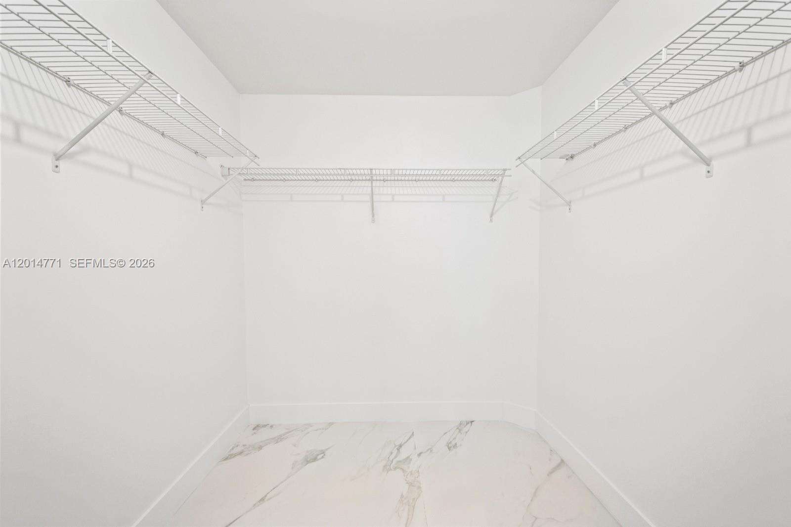 Met 1 at 300 Biscayne Blvd, Miami, FL 33131 - For Rent photo 9