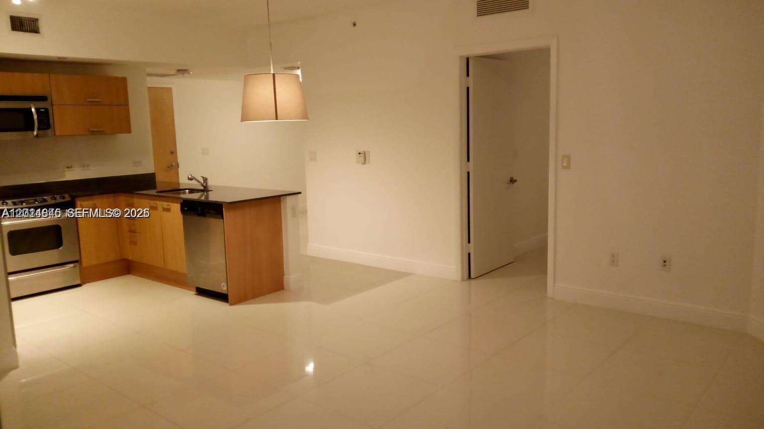 Mint at 92 3 St, Miami, FL 33130 - For Rent photo 2
