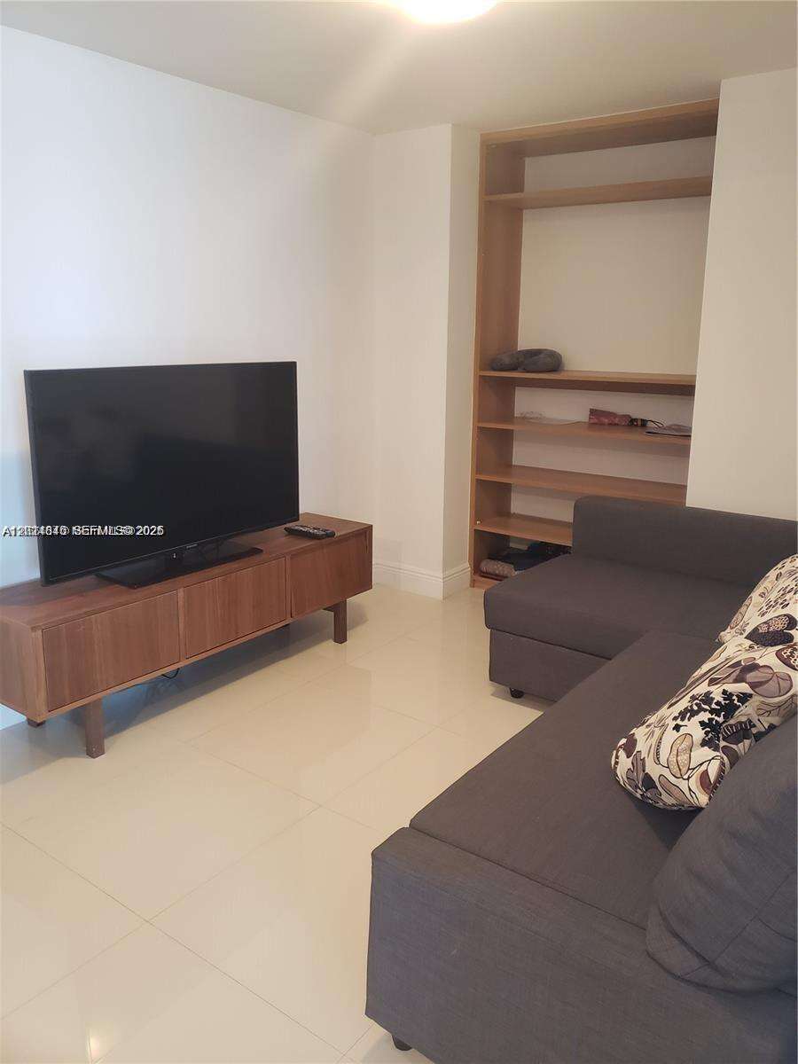Mint at 92 3 St, Miami, FL 33130 - For Rent photo 4