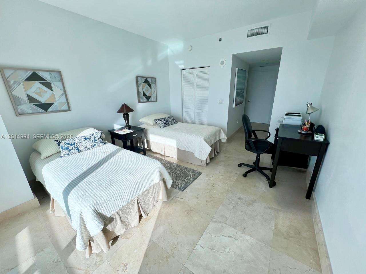 The Plaza On Brickell East at 950 Brickell Bay Dr, Miami, FL 33131 - For Rent photo 7