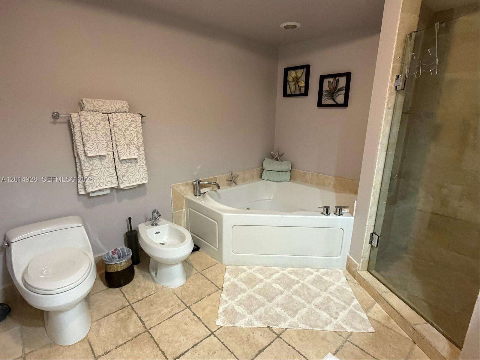 Trump Royale at 18201 Collins Ave, Sunny Isles Beach, FL 33160 - For Rent photo 22
