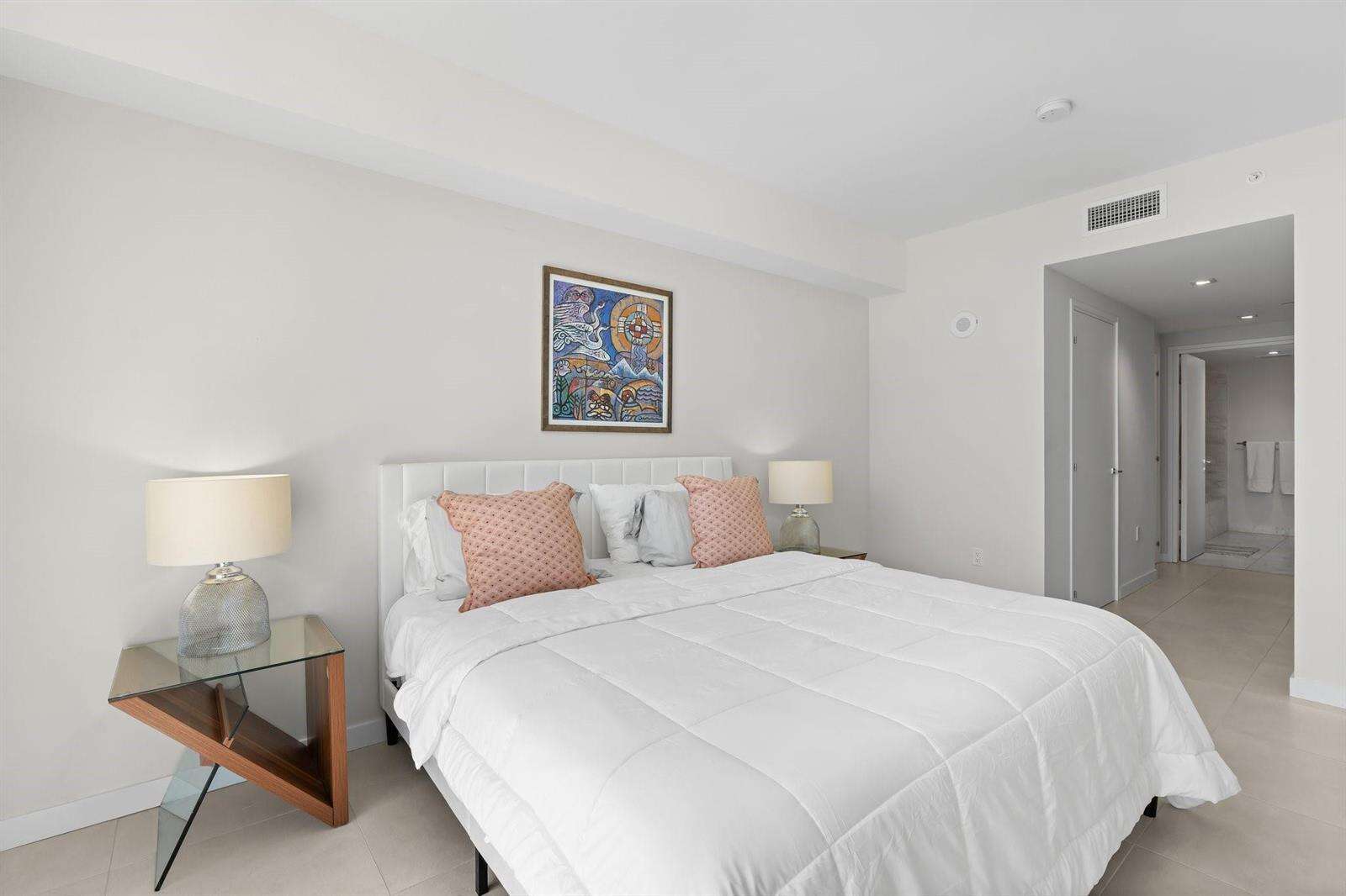 Tiffany House at 401 Birch, Fort Lauderdale, FL 33304 - For Rent photo 17