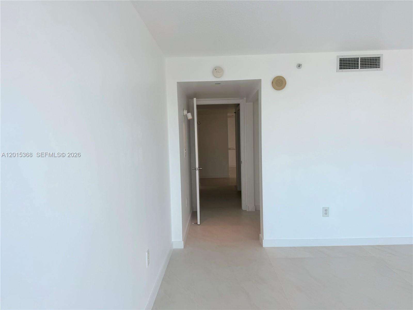 Skyline On Brickell at 2101 Brickell Ave, Miami, FL 33129 - For Rent photo 17
