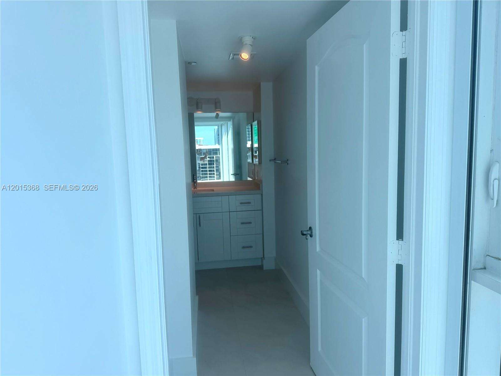 Skyline On Brickell at 2101 Brickell Ave, Miami, FL 33129 - For Rent photo 9
