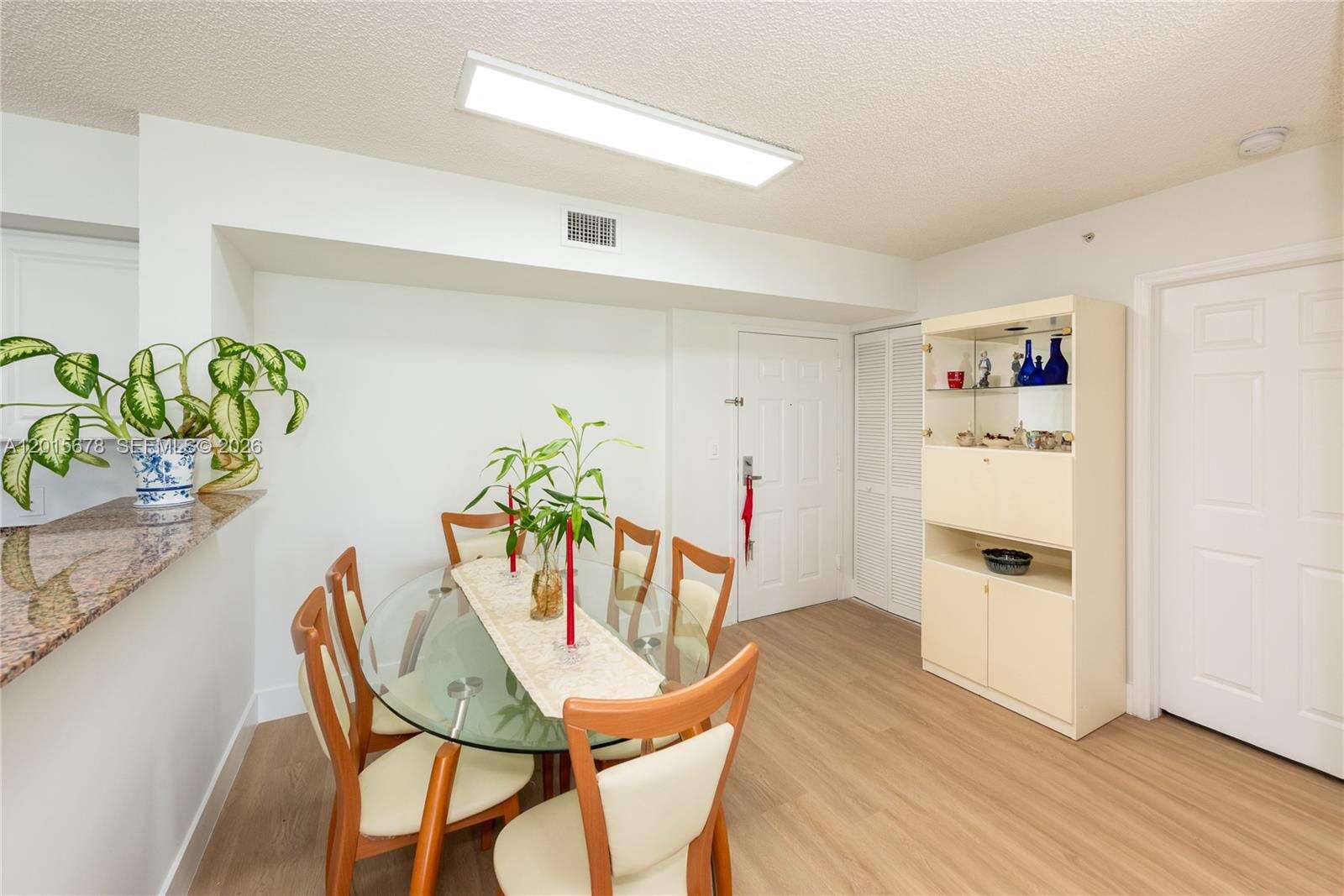 The Mark On Brickell at 1155 Brickell Bay Dr, Miami, FL 33131 - For Rent photo 15