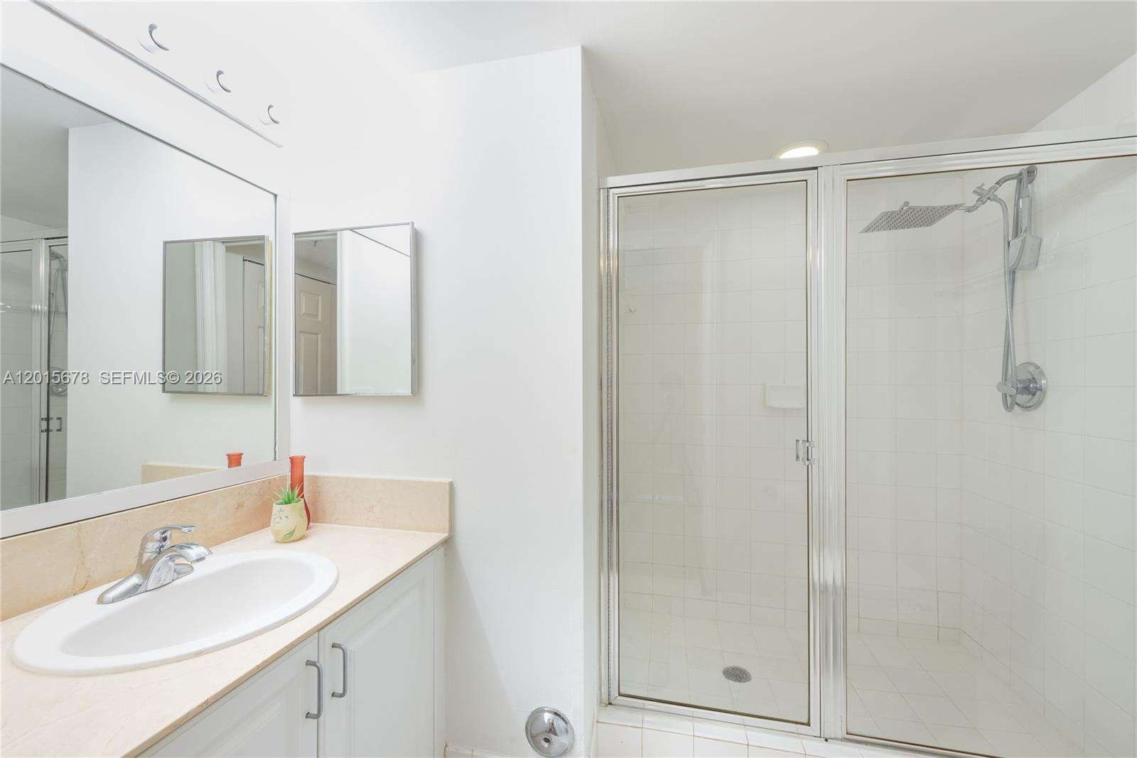 The Mark On Brickell at 1155 Brickell Bay Dr, Miami, FL 33131 - For Rent photo 19