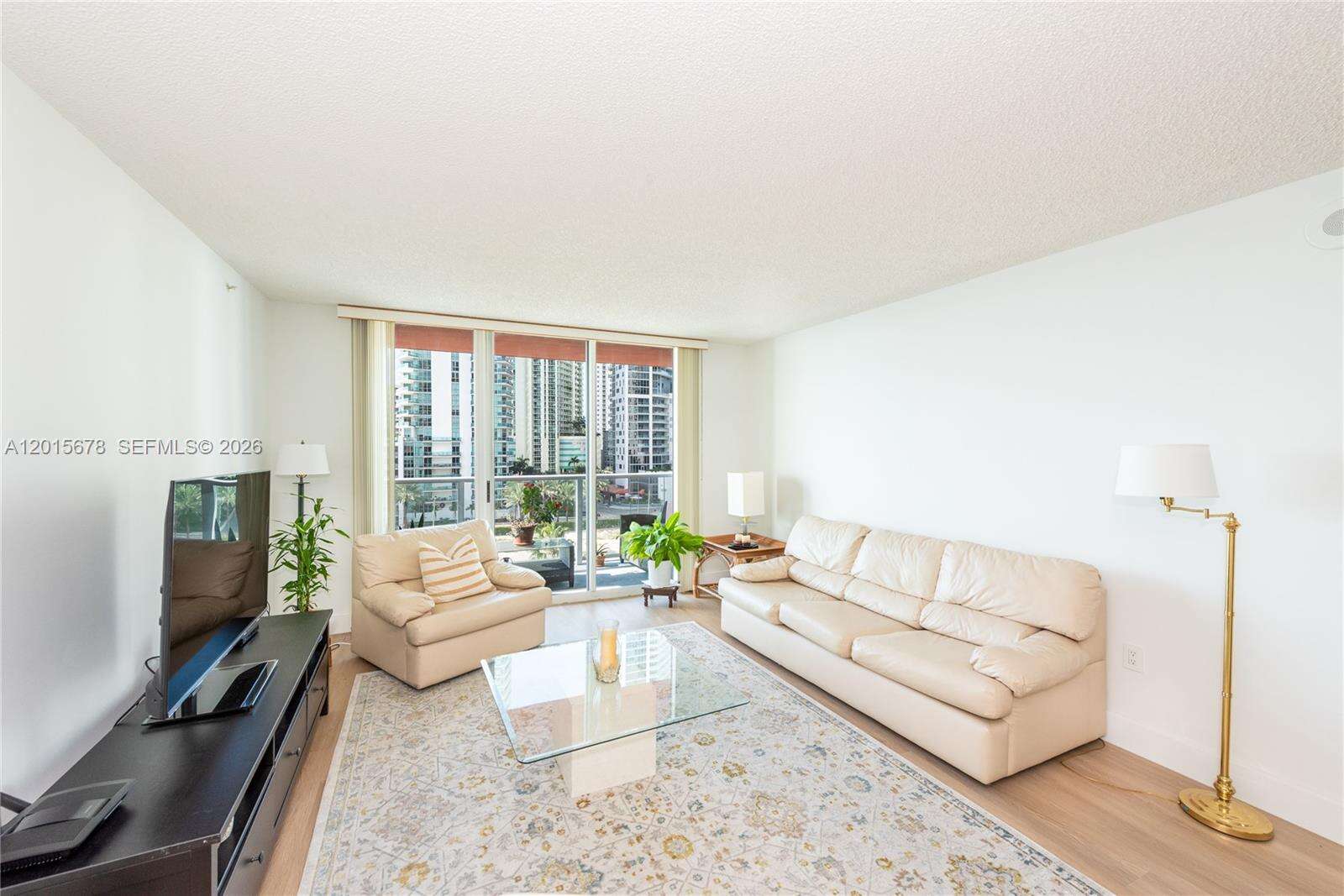 The Mark On Brickell at 1155 Brickell Bay Dr, Miami, FL 33131 - For Rent photo 21