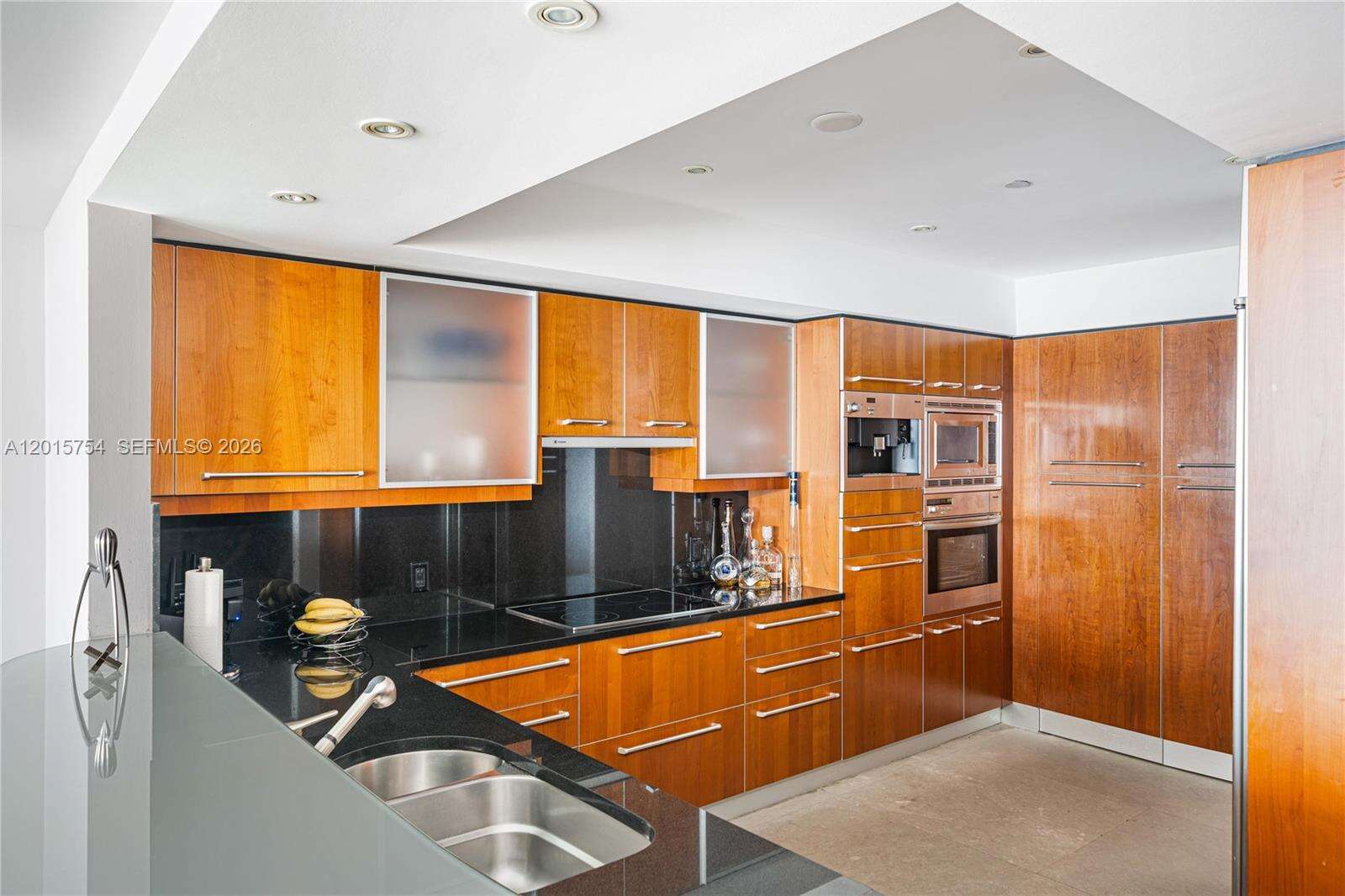 Jade At Brickell Bay at 1331 Brickell Bay Dr, Miami, FL 33131 - For Rent photo 11
