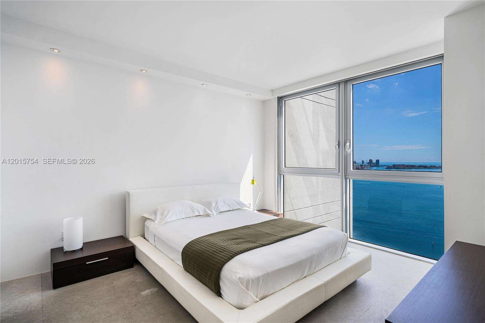Jade At Brickell Bay at 1331 Brickell Bay Dr, Miami, FL 33131 - For Rent photo 19