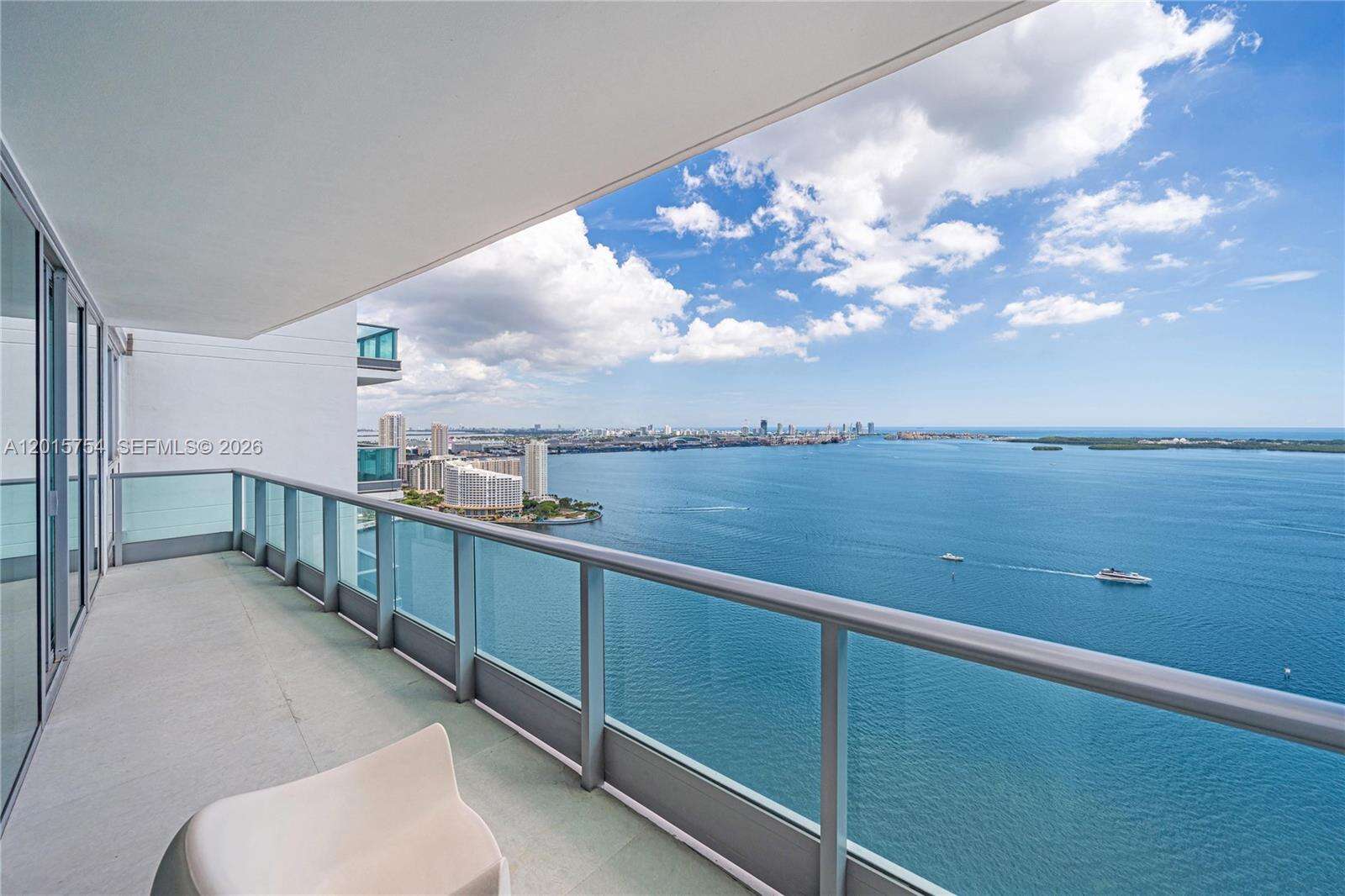 Jade At Brickell Bay at 1331 Brickell Bay Dr, Miami, FL 33131 - For Rent photo 5