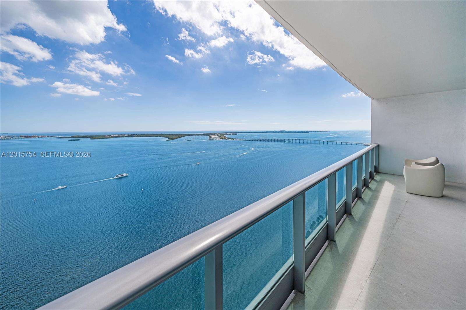 Jade At Brickell Bay at 1331 Brickell Bay Dr, Miami, FL 33131 - For Rent photo 6