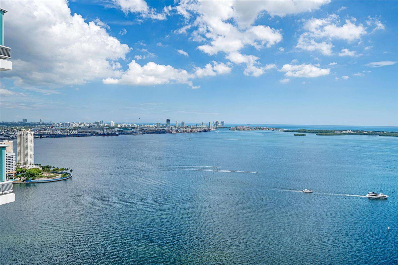 Jade At Brickell Bay at 1331 Brickell Bay Dr, Miami, FL 33131 - For Rent photo 8