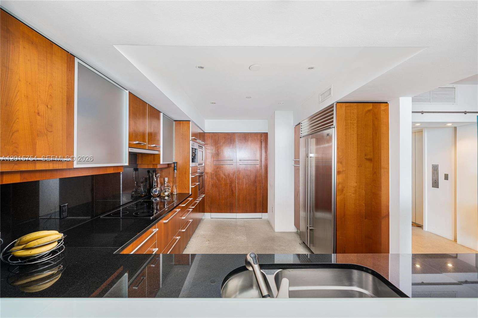 Jade At Brickell Bay at 1331 Brickell Bay Dr, Miami, FL 33131 - For Rent photo 10