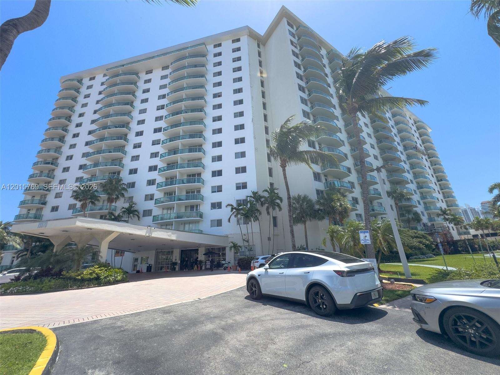 Ocean Reserve at 19370 Collins Ave, Sunny Isles Beach, FL 33160 - For Rent photo 22
