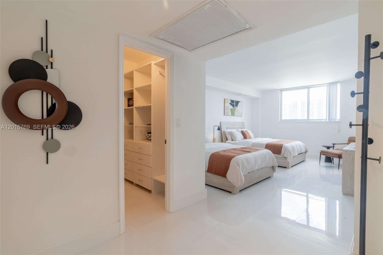 Ocean Reserve at 19370 Collins Ave, Sunny Isles Beach, FL 33160 - For Rent photo 9