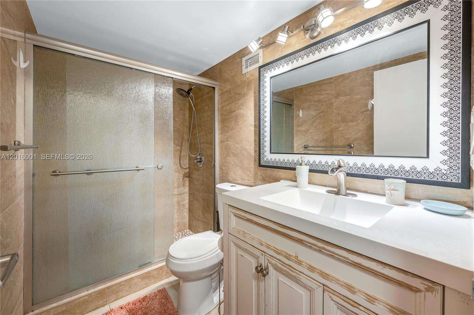 Sea Air Towers at 3725 Ocean Dr, Hollywood, FL 33019 - For Rent photo 14
