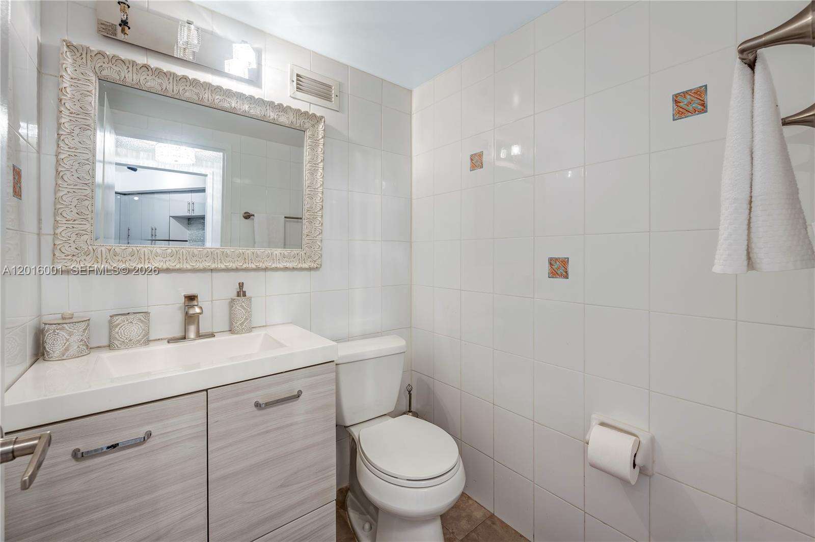 Sea Air Towers at 3725 Ocean Dr, Hollywood, FL 33019 - For Rent photo 17