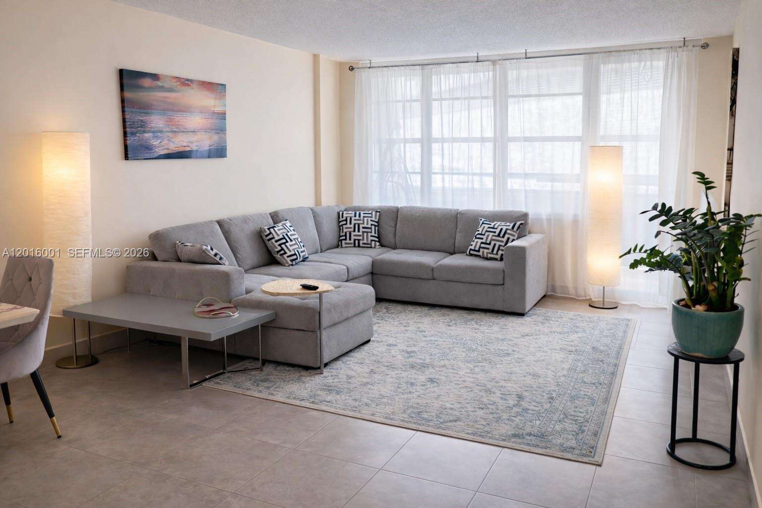 Sea Air Towers at 3725 Ocean Dr, Hollywood, FL 33019 - For Rent photo 3