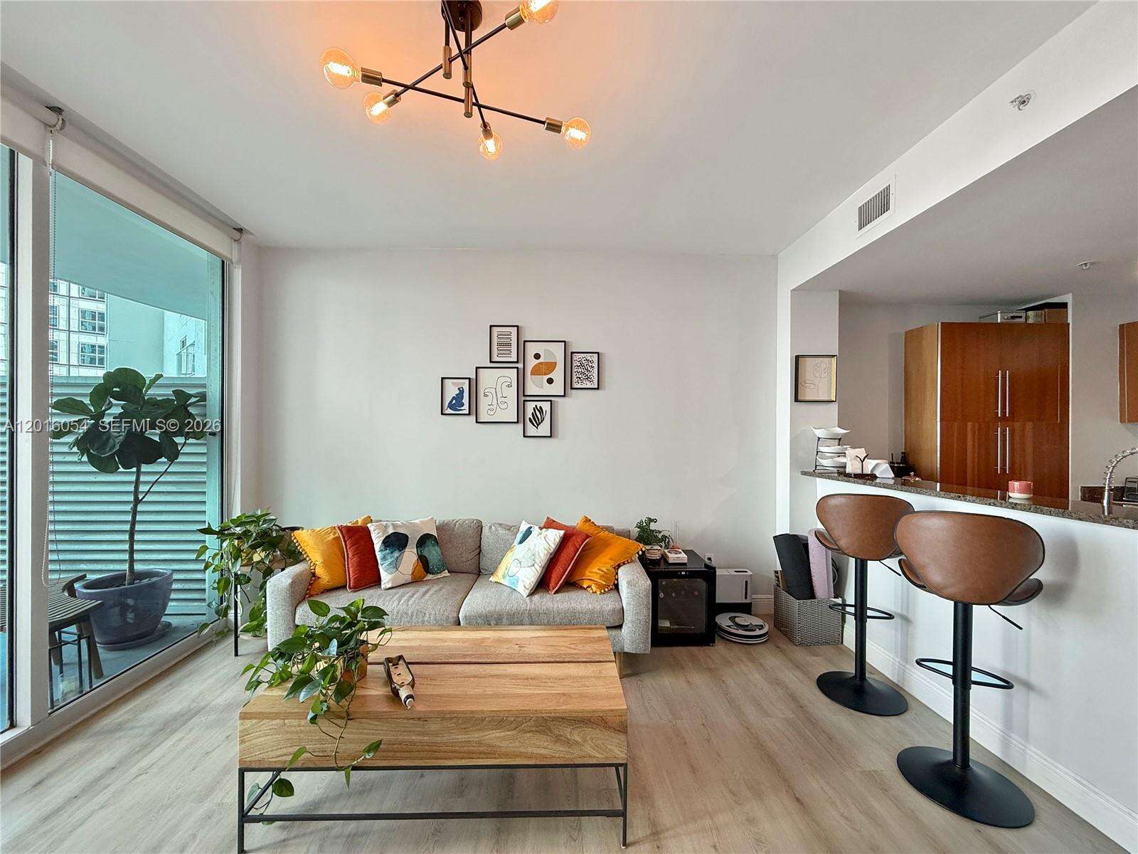 Met 1 at 300 Biscayne Blvd, Miami, FL 33131 - For Rent photo 2