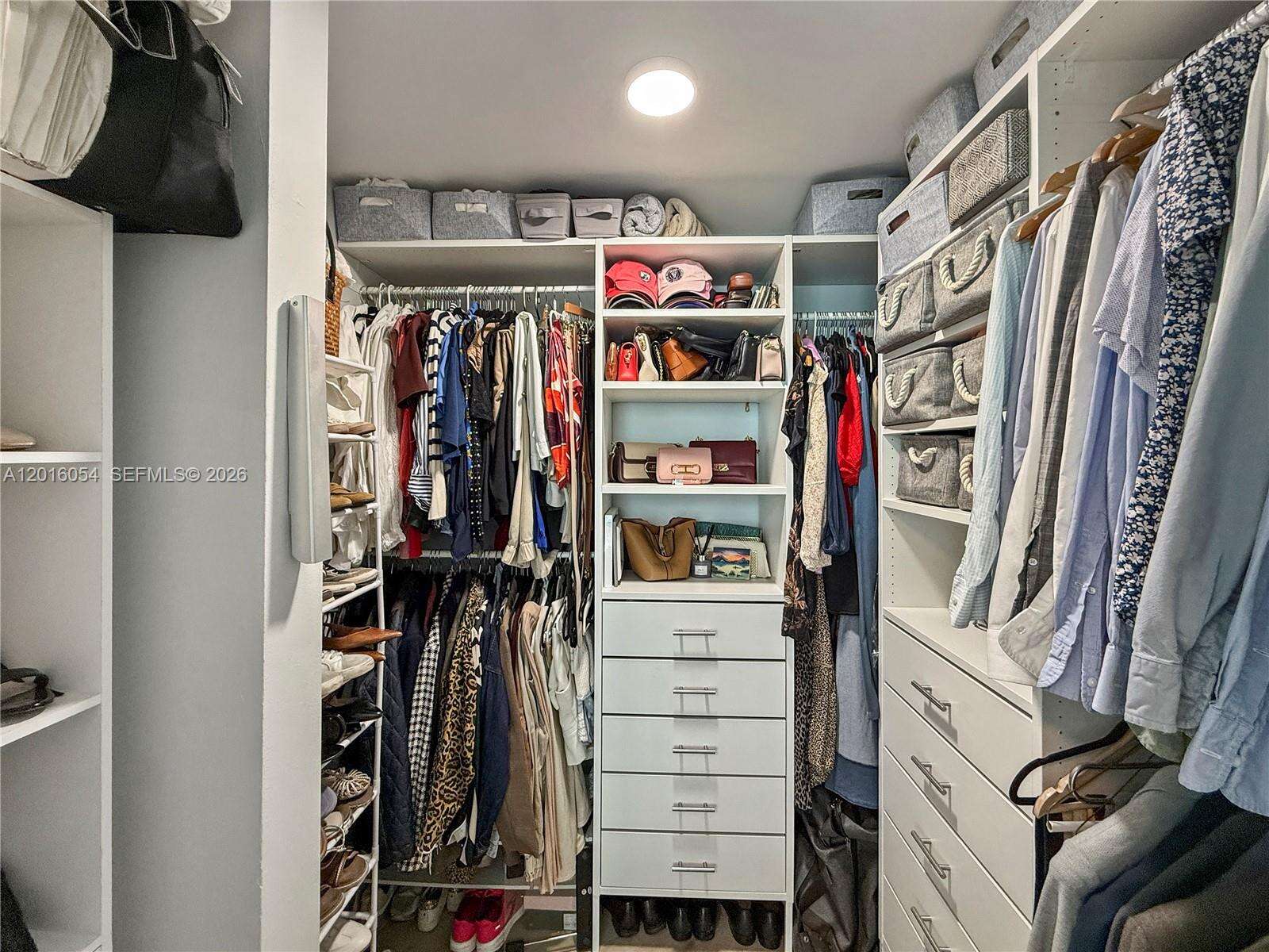 Met 1 at 300 Biscayne Blvd, Miami, FL 33131 - For Rent photo 12