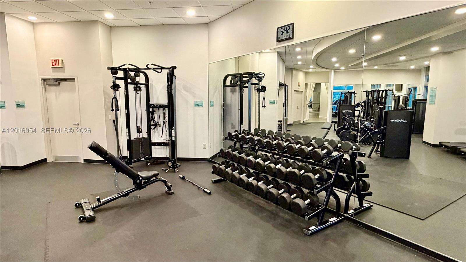 Met 1 at 300 Biscayne Blvd, Miami, FL 33131 - For Rent photo 15