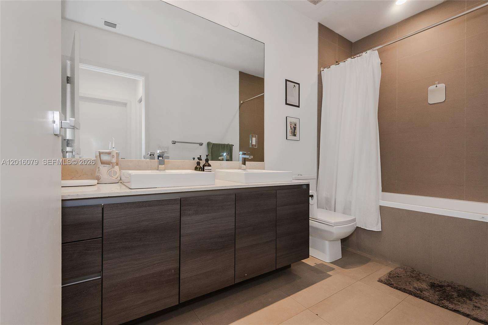 The Bond On Brickell at 1080 Brickell Ave, Miami, FL 33131 - For Rent photo 12