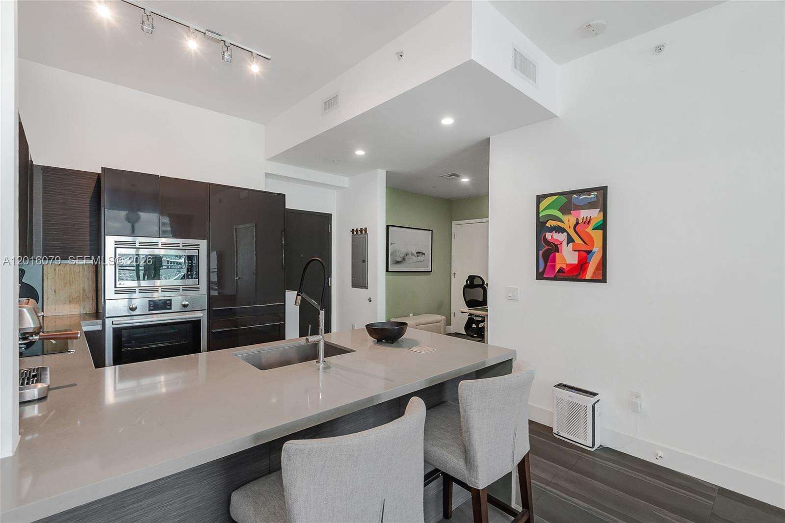 The Bond On Brickell at 1080 Brickell Ave, Miami, FL 33131 - For Rent photo 13