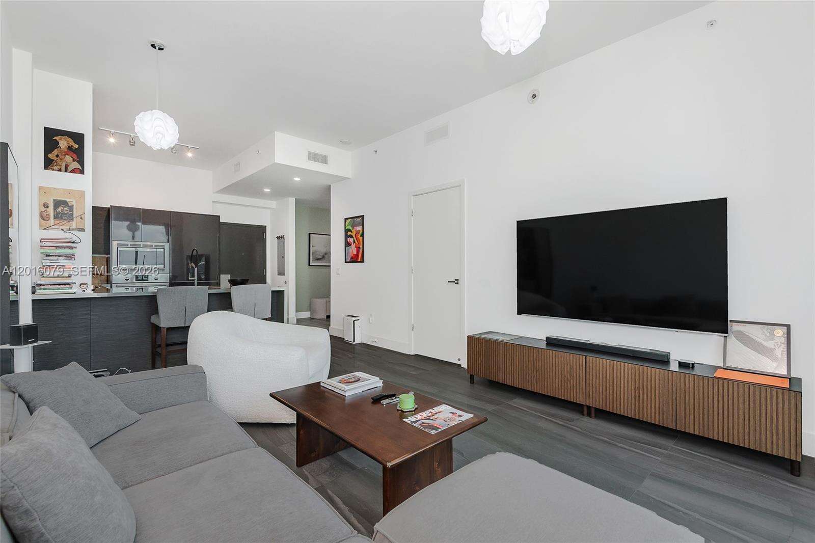 The Bond On Brickell at 1080 Brickell Ave, Miami, FL 33131 - For Rent photo 5