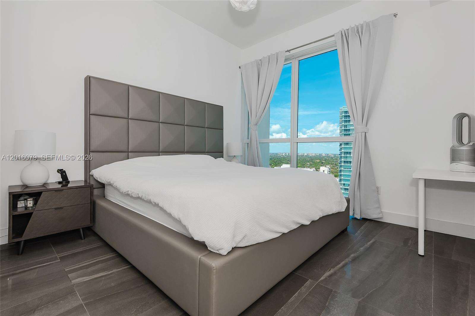 The Bond On Brickell at 1080 Brickell Ave, Miami, FL 33131 - For Rent photo 7
