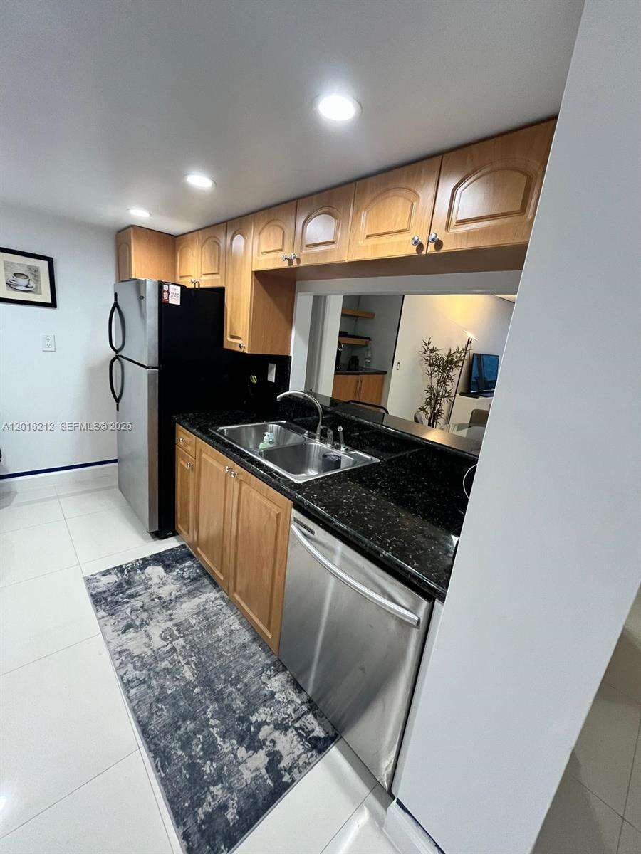 The Grand at 1717 Bayshore Dr, Miami, FL 33132 - For Rent photo 11