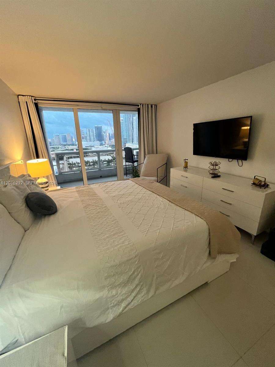 The Grand at 1717 Bayshore Dr, Miami, FL 33132 - For Rent photo 18