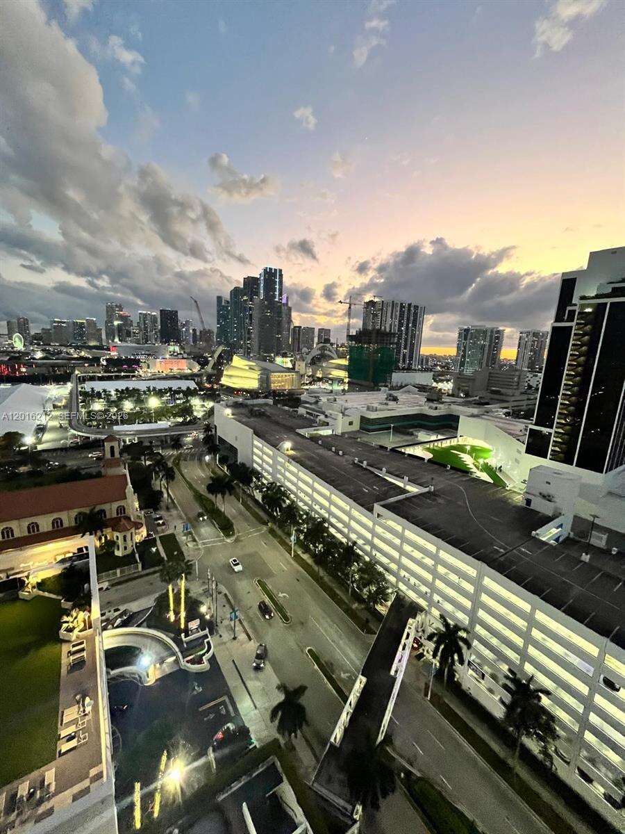 The Grand at 1717 Bayshore Dr, Miami, FL 33132 - For Rent photo 3