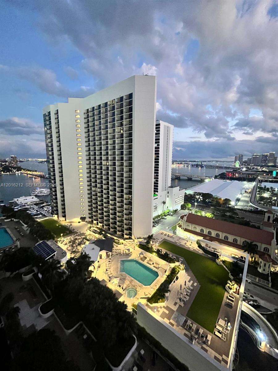 The Grand at 1717 Bayshore Dr, Miami, FL 33132 - For Rent photo 5