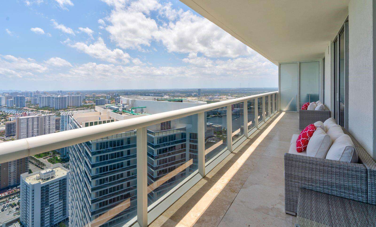 The Beach Club Two at 1830 Ocean Dr, Hallandale Beach, FL 33009 - For Rent photo 18