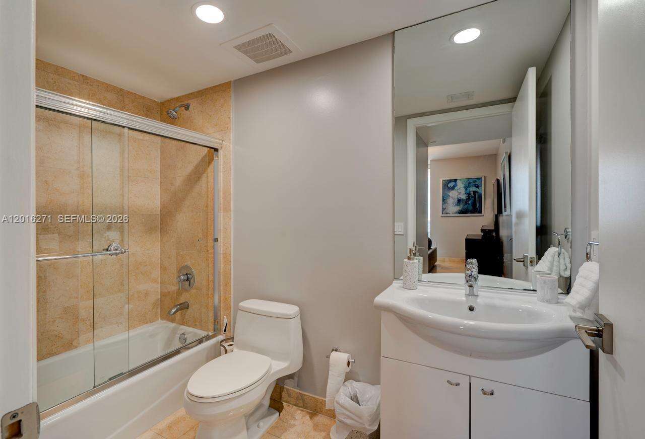 The Beach Club Two at 1830 Ocean Dr, Hallandale Beach, FL 33009 - For Rent photo 4