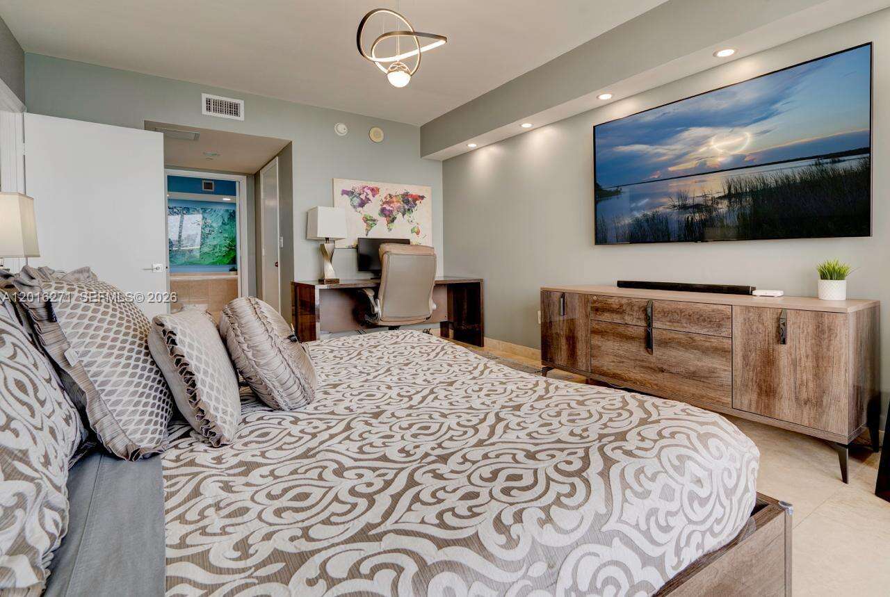 The Beach Club Two at 1830 Ocean Dr, Hallandale Beach, FL 33009 - For Rent photo 32