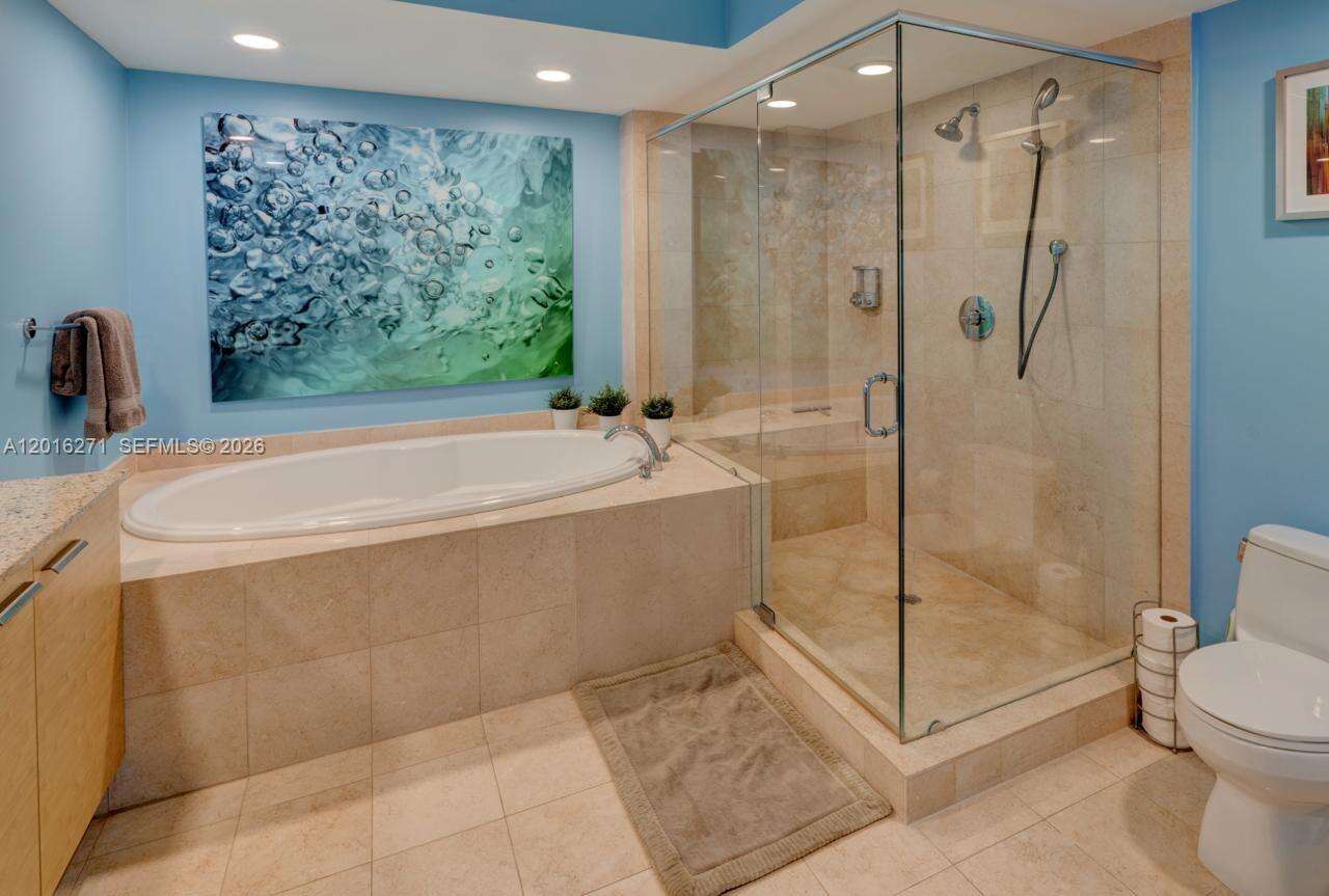 The Beach Club Two at 1830 Ocean Dr, Hallandale Beach, FL 33009 - For Rent photo 7