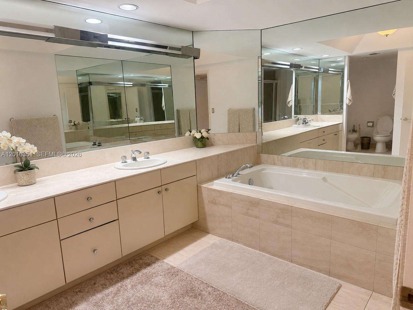 2000 Williams Island at 2000 Island Blvd, Aventura, FL 33160 - For Rent photo 11
