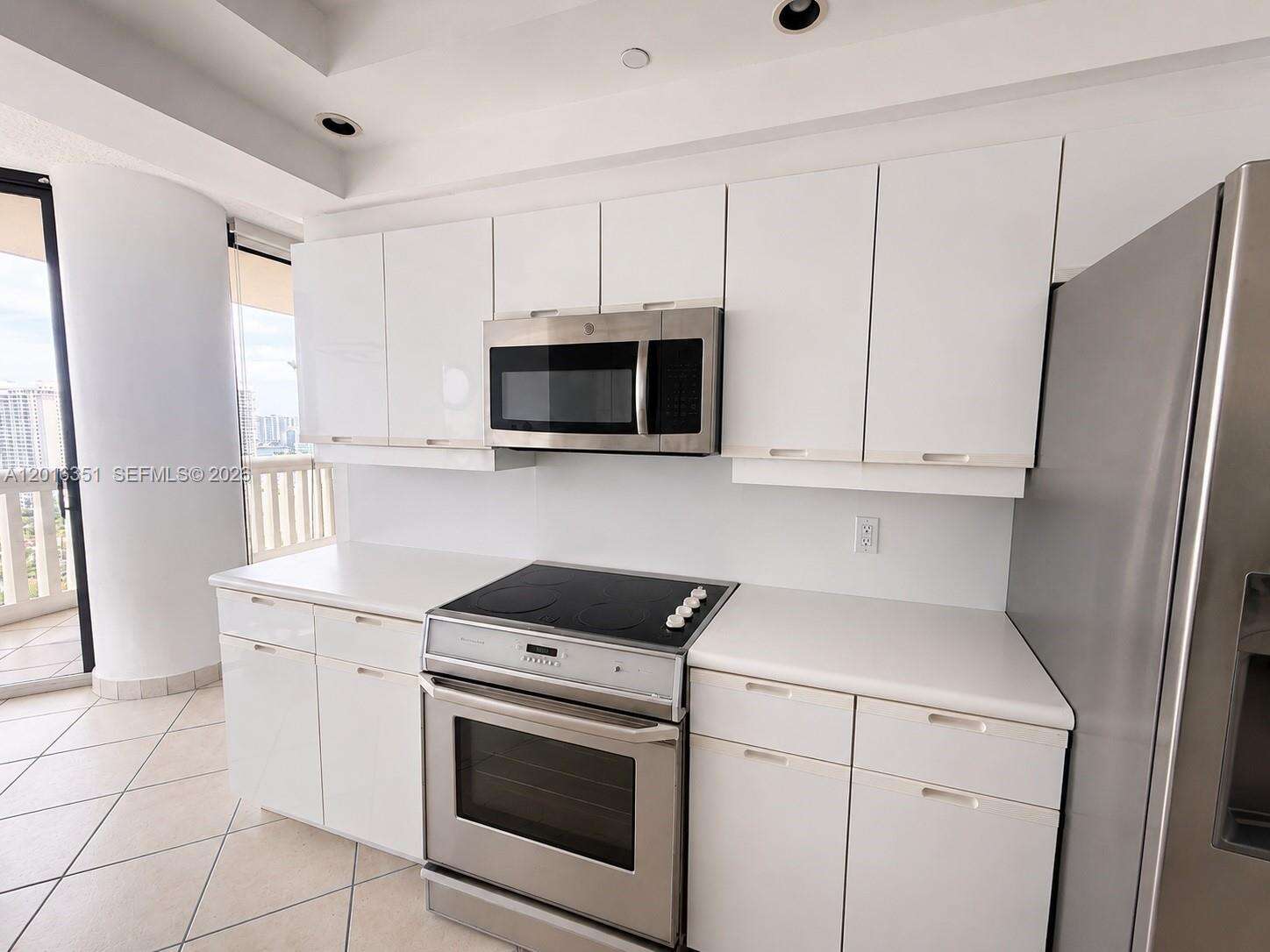 2000 Williams Island at 2000 Island Blvd, Aventura, FL 33160 - For Rent photo 9