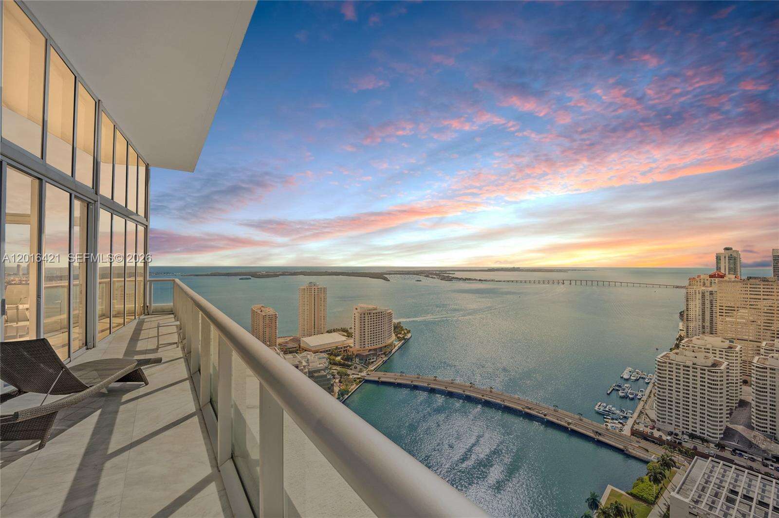 Icon Brickell 2 at 495 Brickell Ave, Miami, FL 33131 - For Rent photo 13