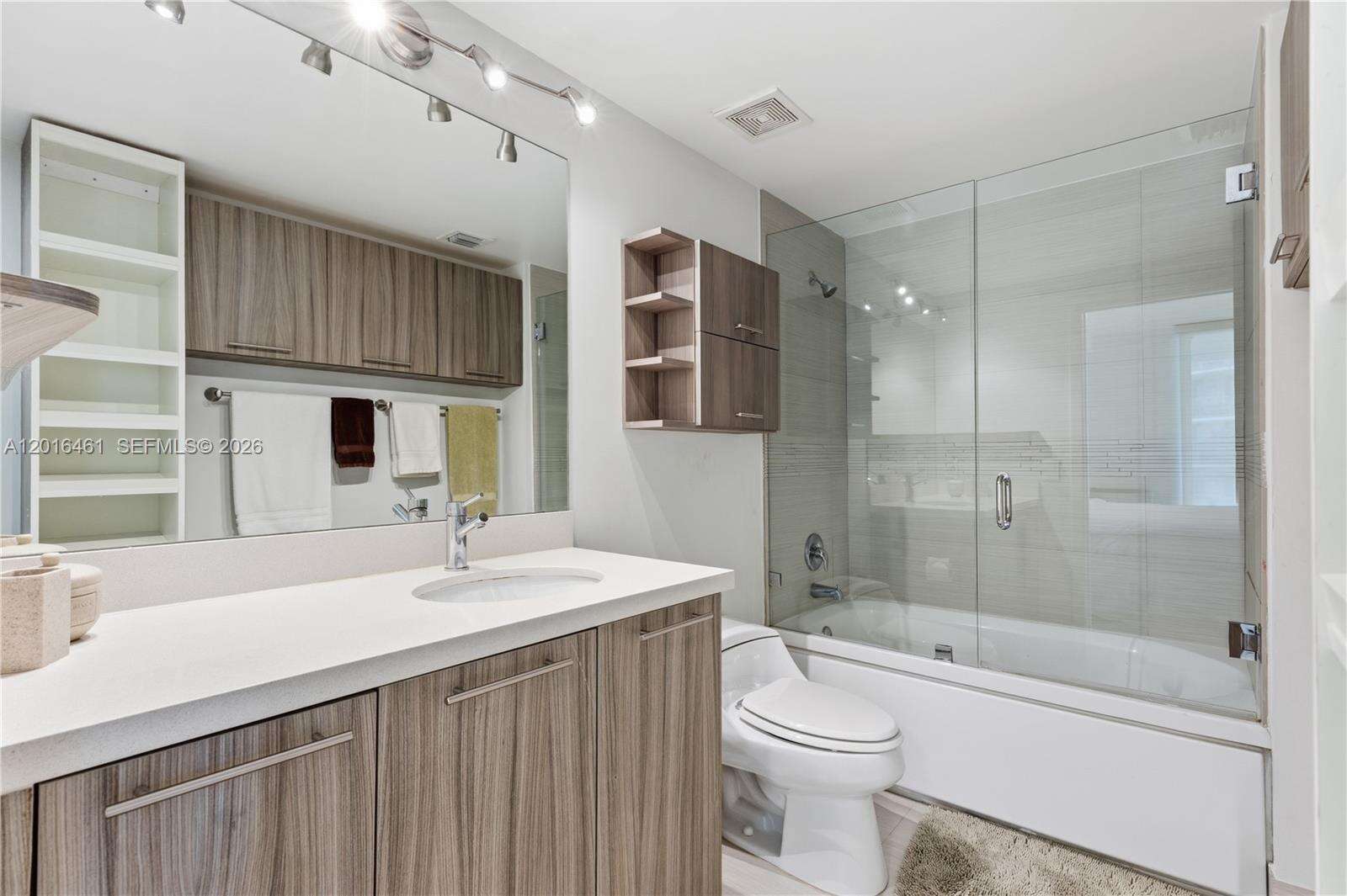 Eden House at 6700 Indian Creek Dr, Miami Beach, FL 33141 - For Rent photo 22