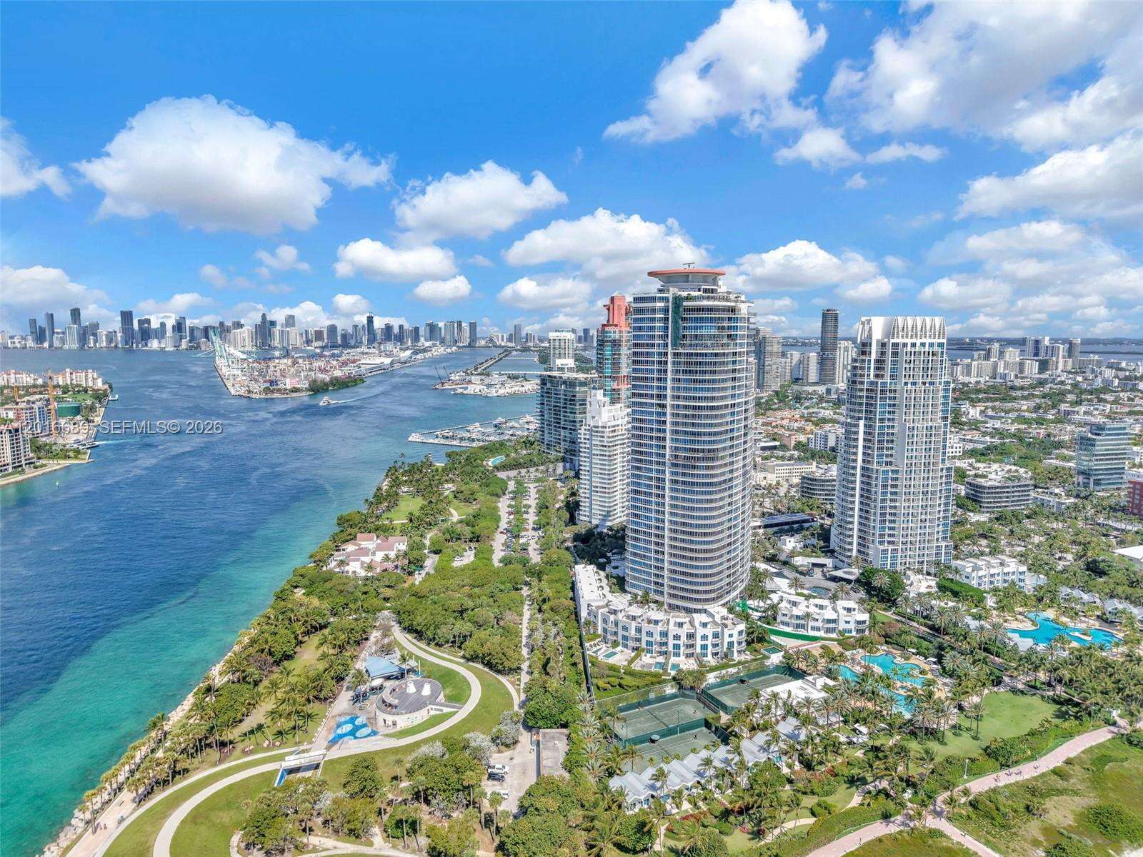 Continuum South Tower at 100 Pointe Dr, Miami Beach, FL 33139 - For Rent photo 2