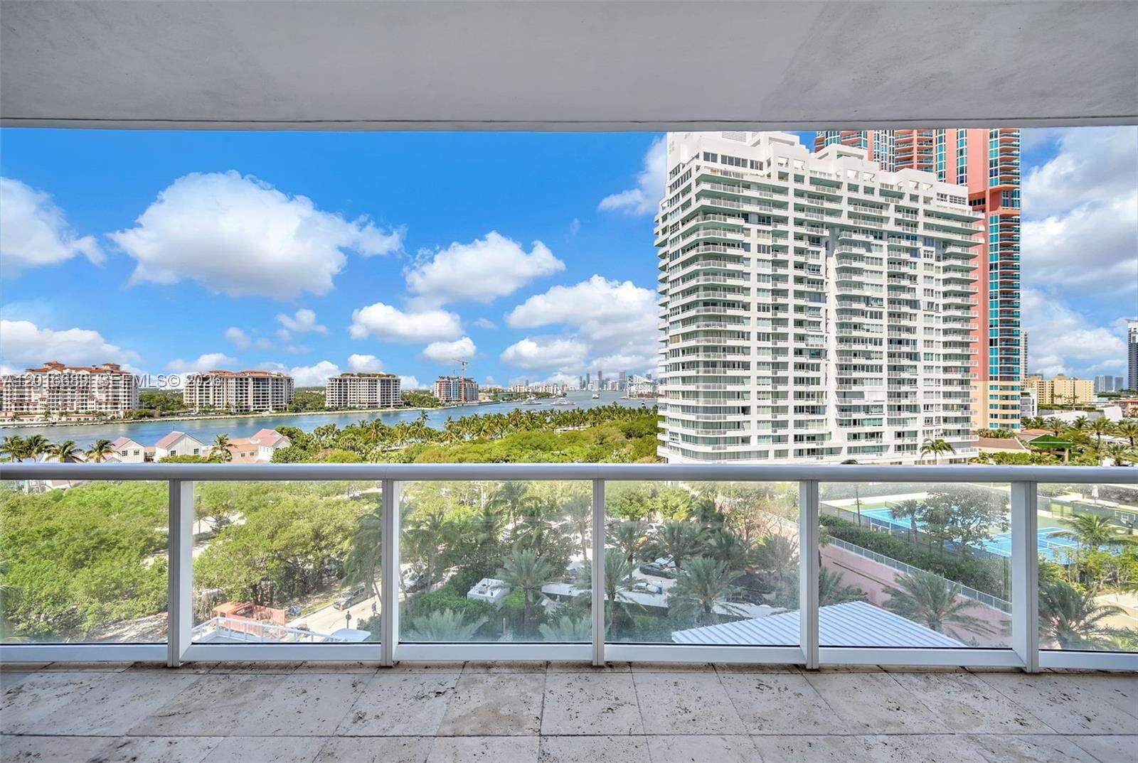Continuum South Tower at 100 Pointe Dr, Miami Beach, FL 33139 - For Rent photo 27
