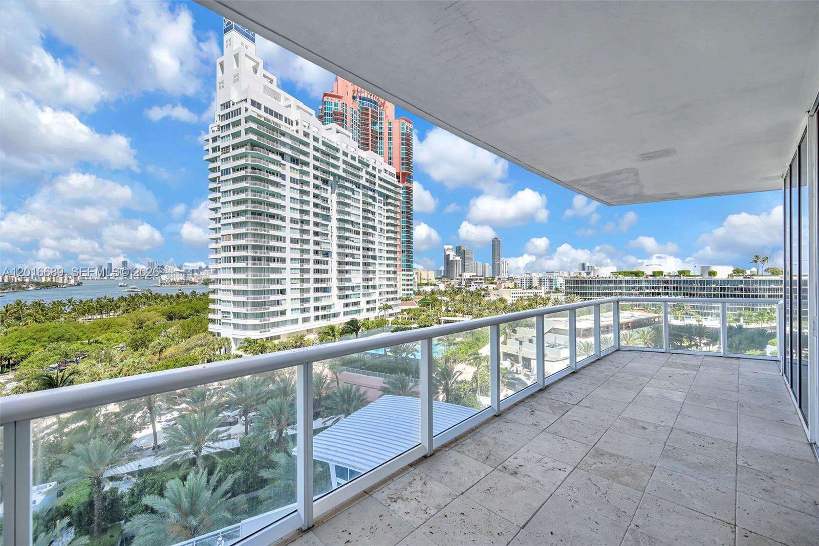 Continuum South Tower at 100 Pointe Dr, Miami Beach, FL 33139 - For Rent photo 28