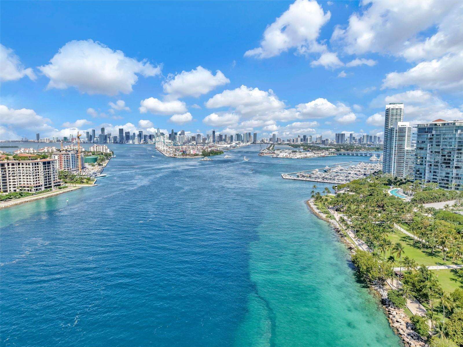 Continuum South Tower at 100 Pointe Dr, Miami Beach, FL 33139 - For Rent photo 4