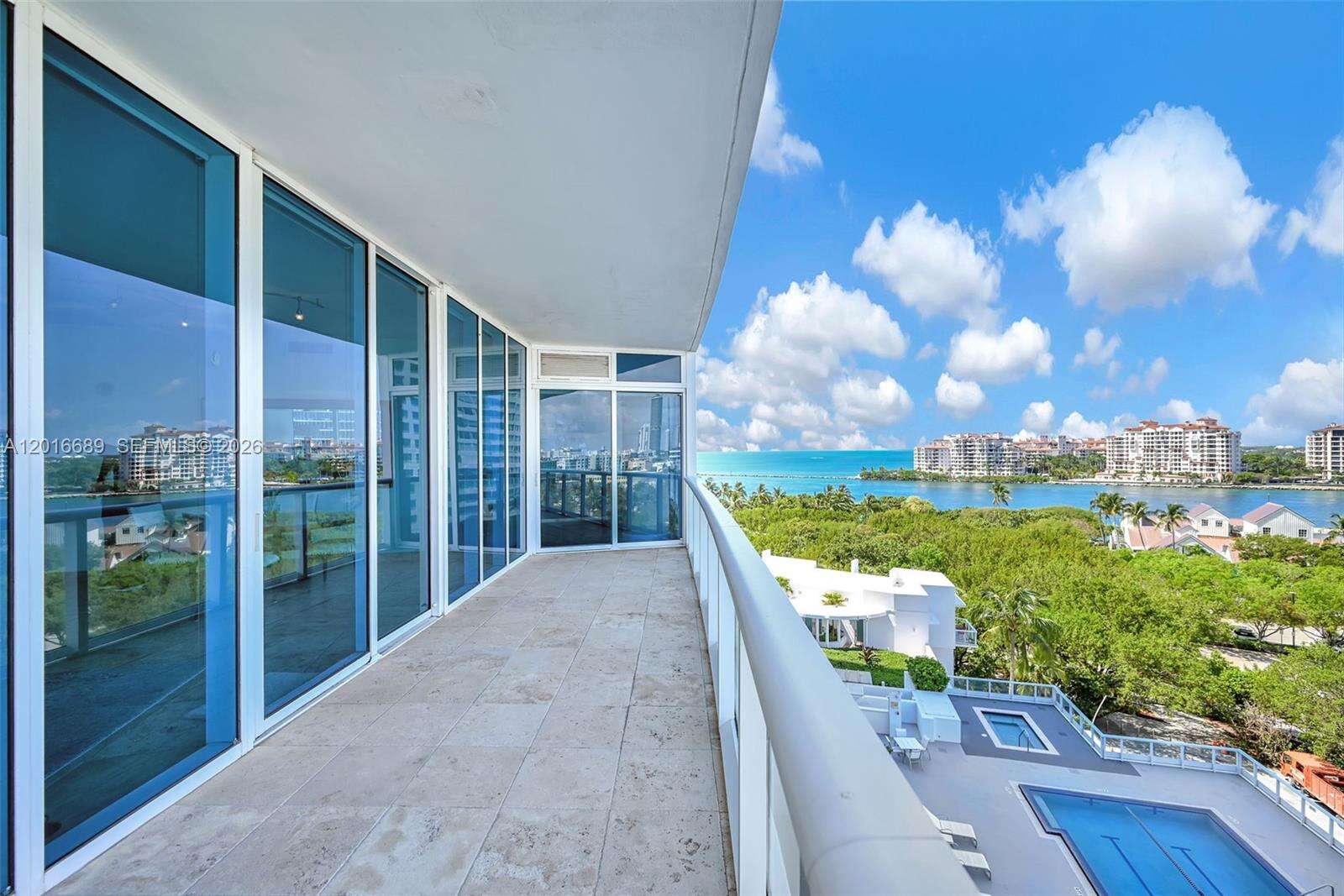 Continuum South Tower at 100 Pointe Dr, Miami Beach, FL 33139 - For Rent photo 32