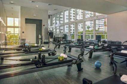 Continuum South Tower at 100 Pointe Dr, Miami Beach, FL 33139 - For Rent photo 56
