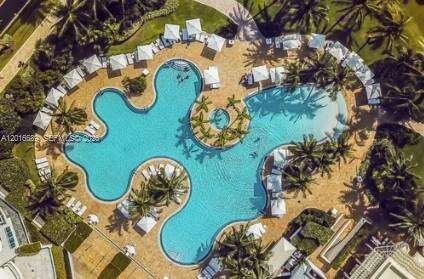 Continuum South Tower at 100 Pointe Dr, Miami Beach, FL 33139 - For Rent photo 65