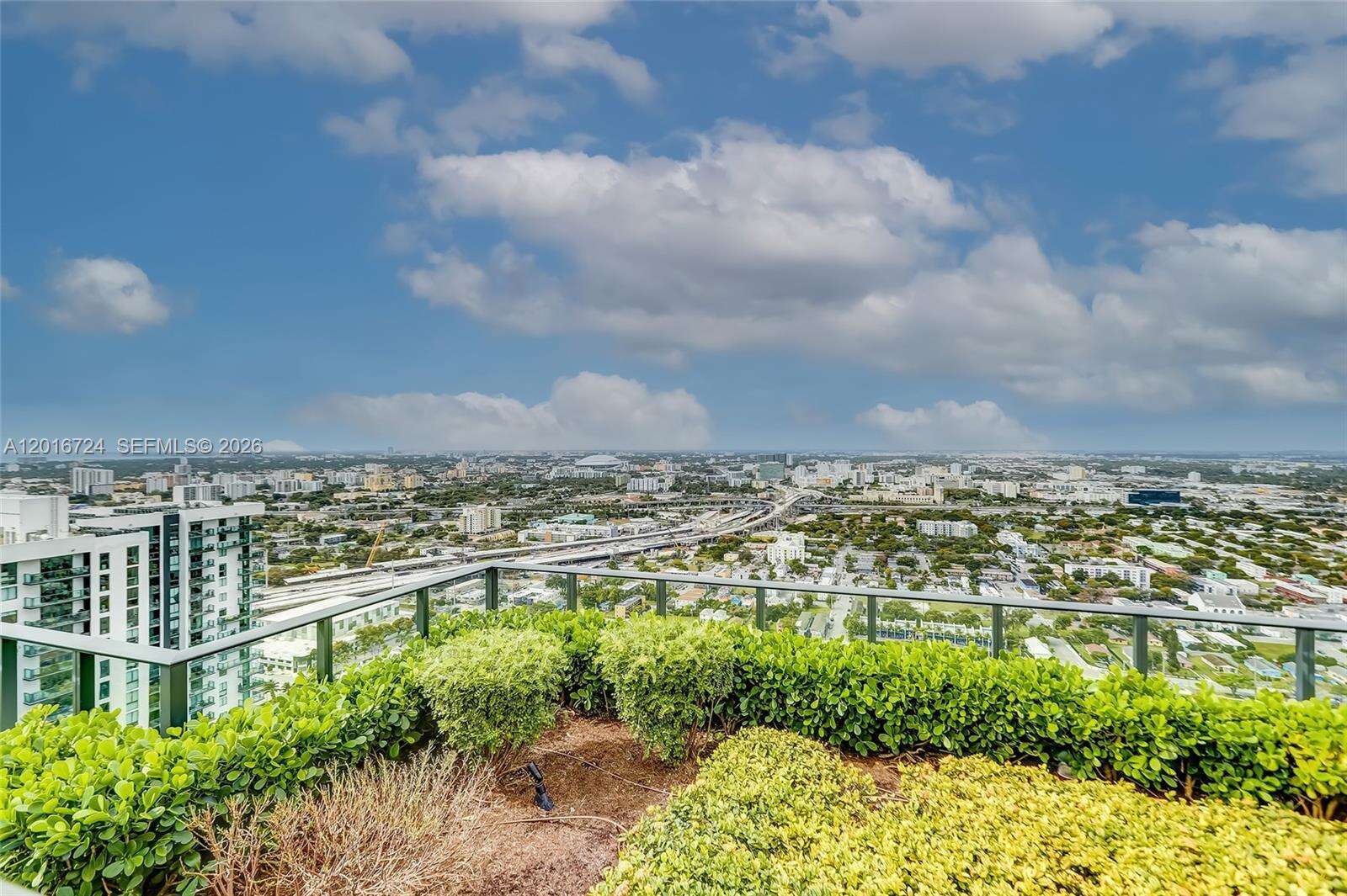 Canvas at 1600 1 Ave, Miami, FL 33132 - For Rent photo 9