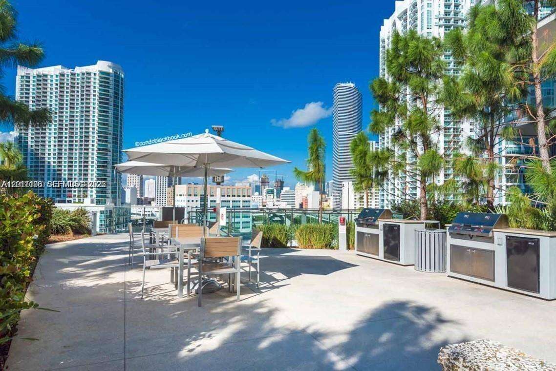 Reach Brickell at 68 6 St, Miami, FL 33131 - For Rent photo 7